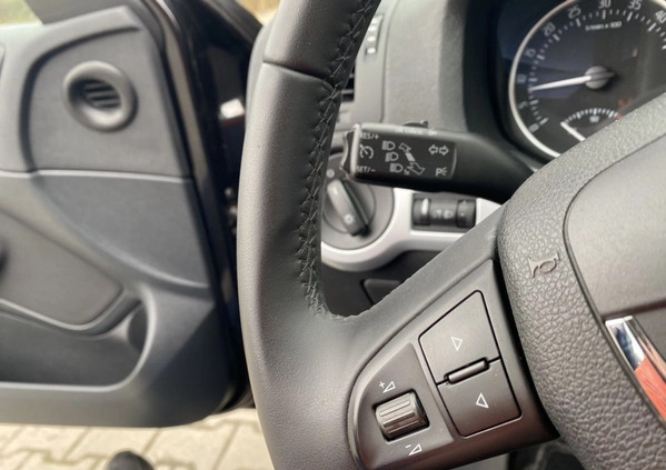 Skoda Octavia cena 28900 przebieg: 212000, rok produkcji 2011 z Poręba małe 254